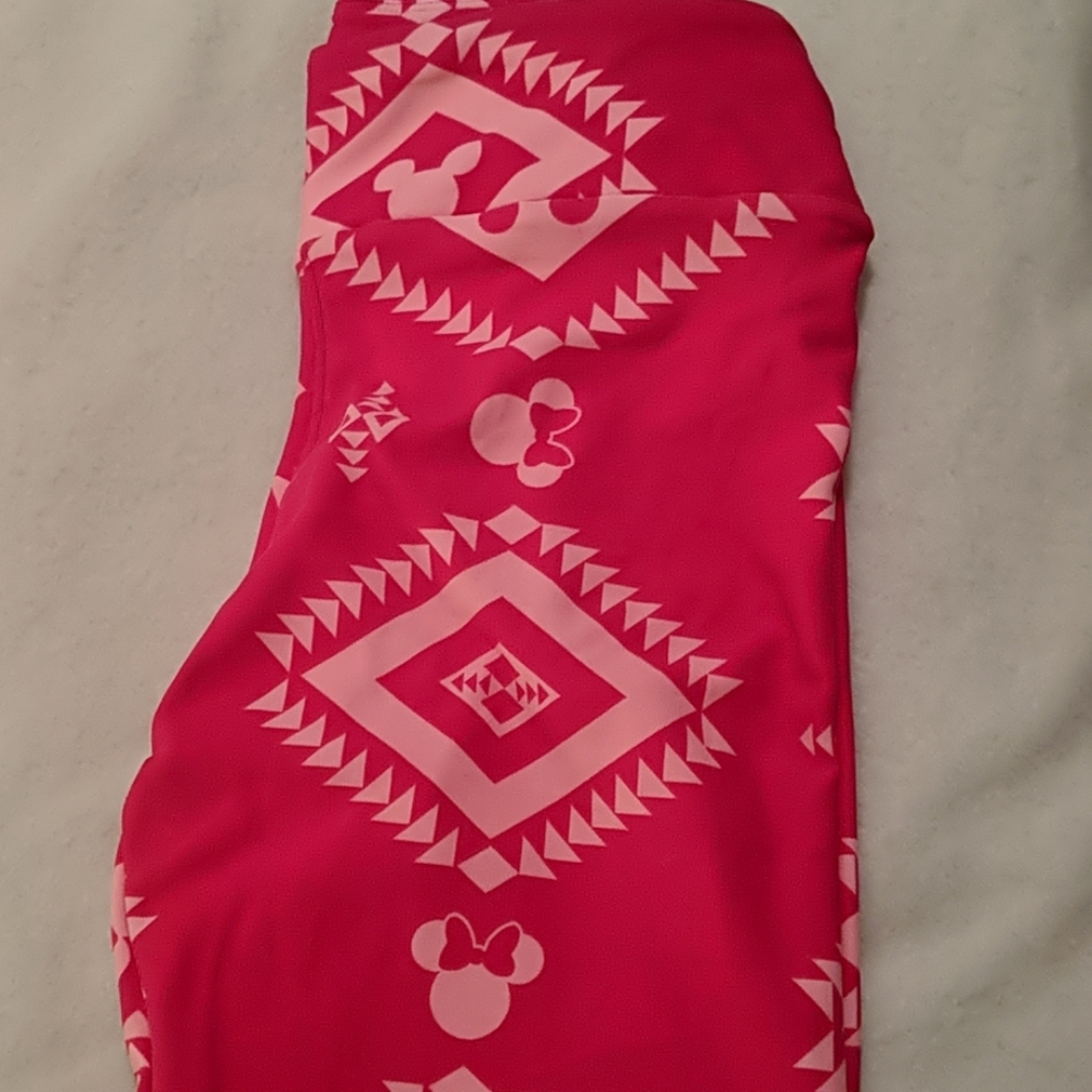 Lularoe NWT Disney OS Minnie leggings